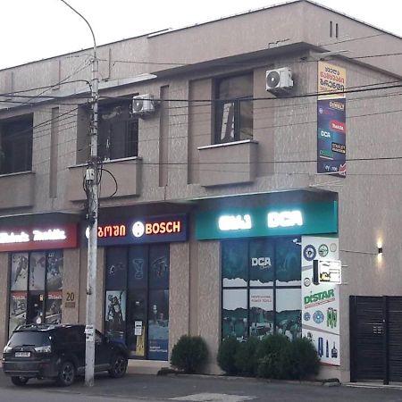 Guest House Nima Kutaisi Exterior photo