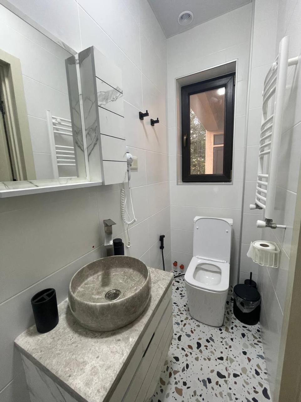 Guest House Nima Kutaisi Exterior photo