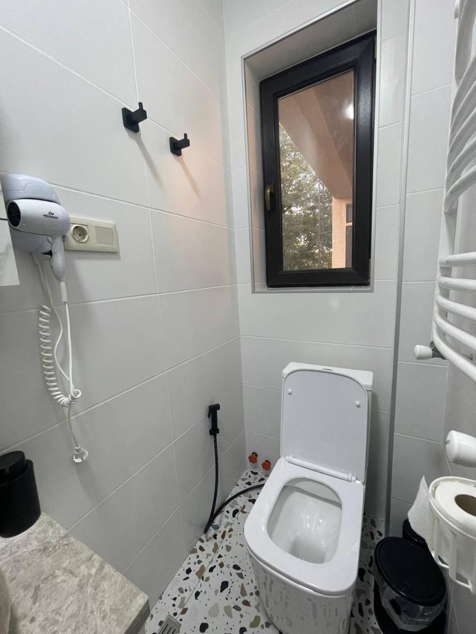Guest House Nima Kutaisi Exterior photo