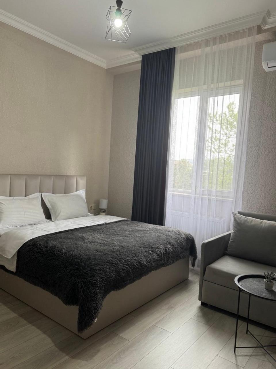 Guest House Nima Kutaisi Exterior photo